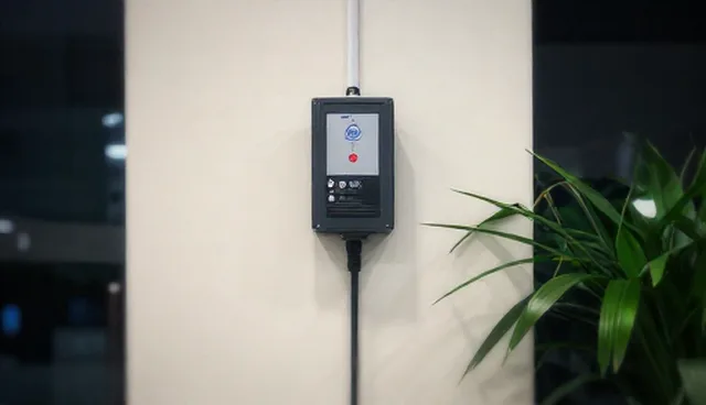 电子元器件选型对来料加工服务的影响与建议